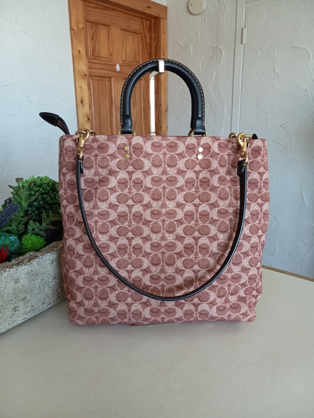 Coach Rogue Tote, Signature Canvas With Trompe L'oeil Print, Forever Collection - Picture 2 of 16